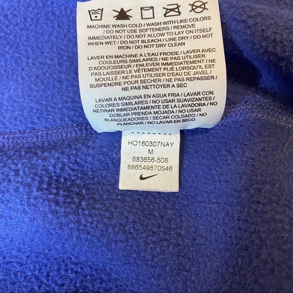 Nike Dri-Fit Women’s Purple Medium Zip Up Jacket - Picture 6 of 7